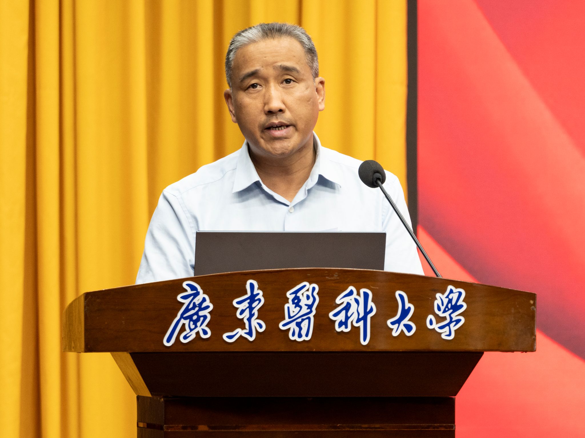 英国上市公司365